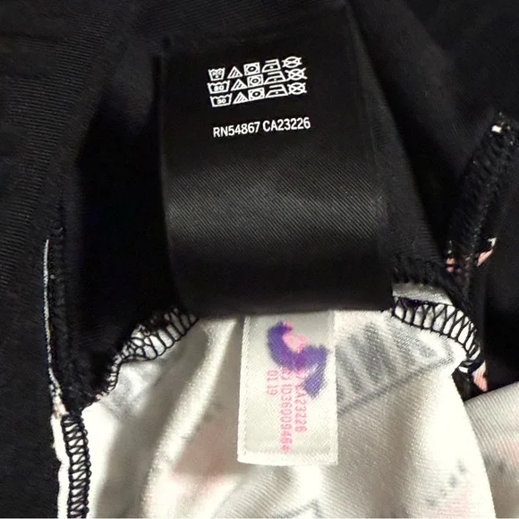 Victoria's Secret PINK Ultimate Sports Bra Black White Pink Logo Size Large - Picture 8 of 9